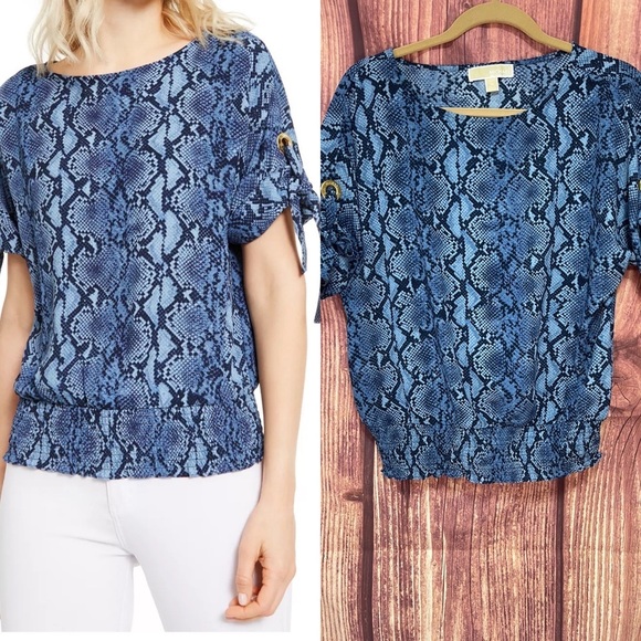 Michael by Michael Kors blue snake print boat neckline smocked blouse women’s M - Picture 1 of 17